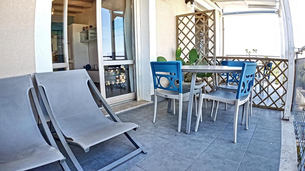 Asinaro Residence - Fronte Mare Calabernardo Bagian luar foto